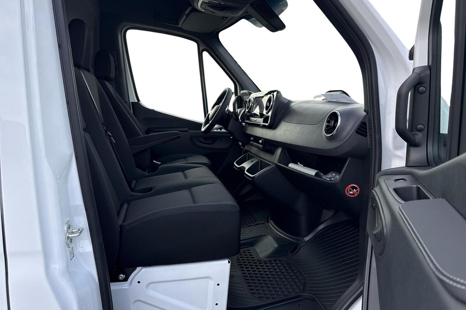 Mercedes-Benz Sprinter 2025, bild 7/19
