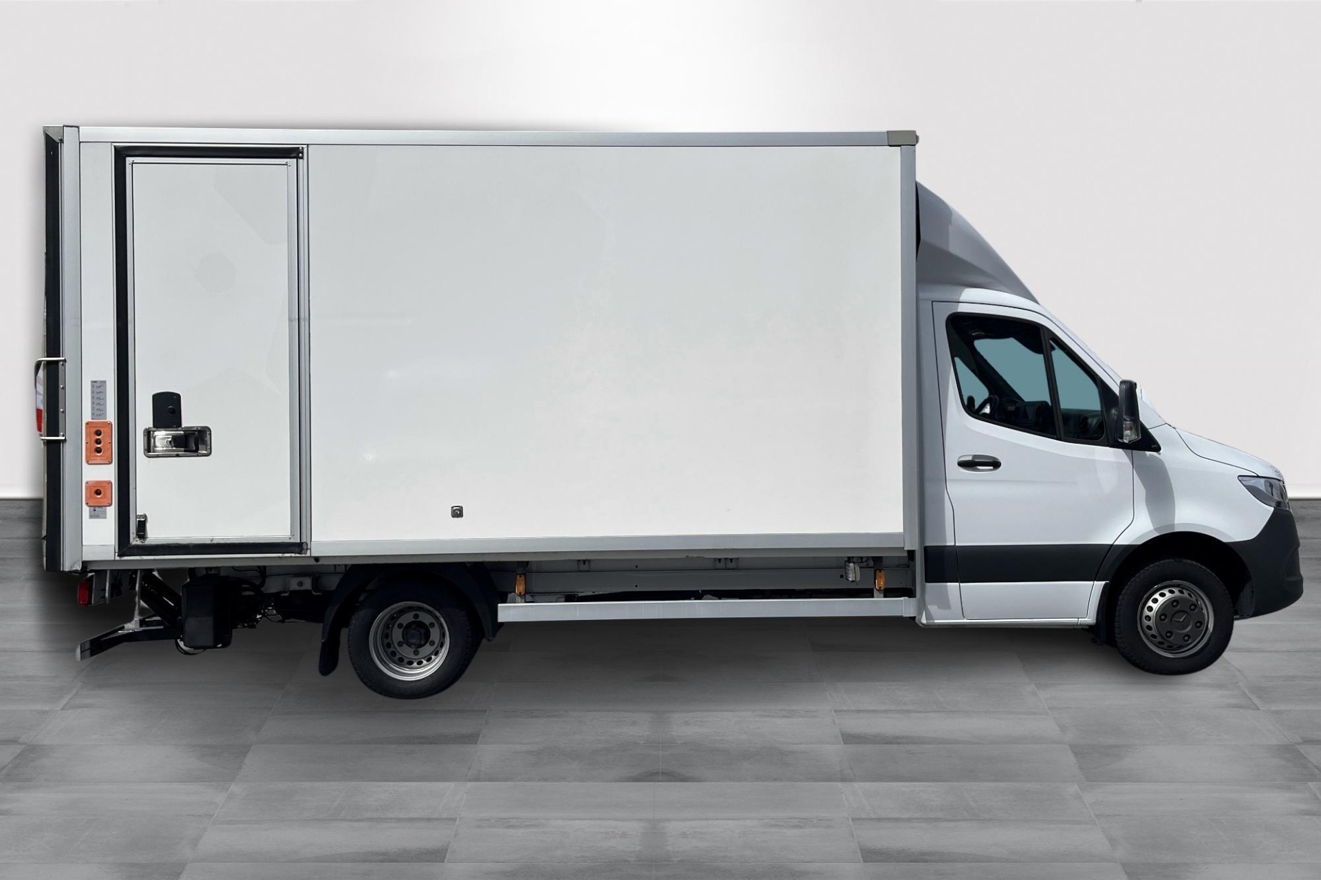 Mercedes-Benz Sprinter 2023, photo 4/19