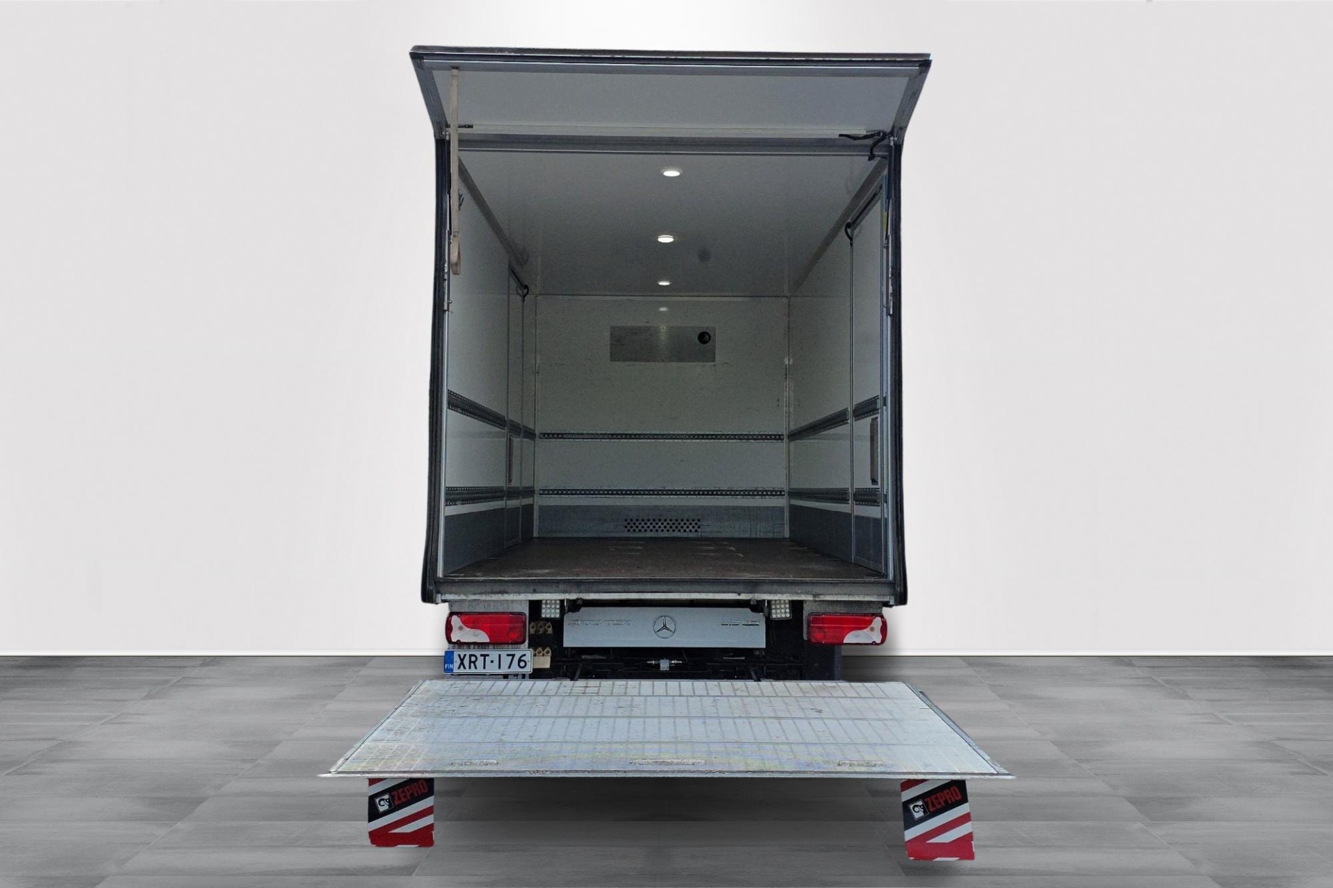 Mercedes-Benz Sprinter 2023, photo 7/23