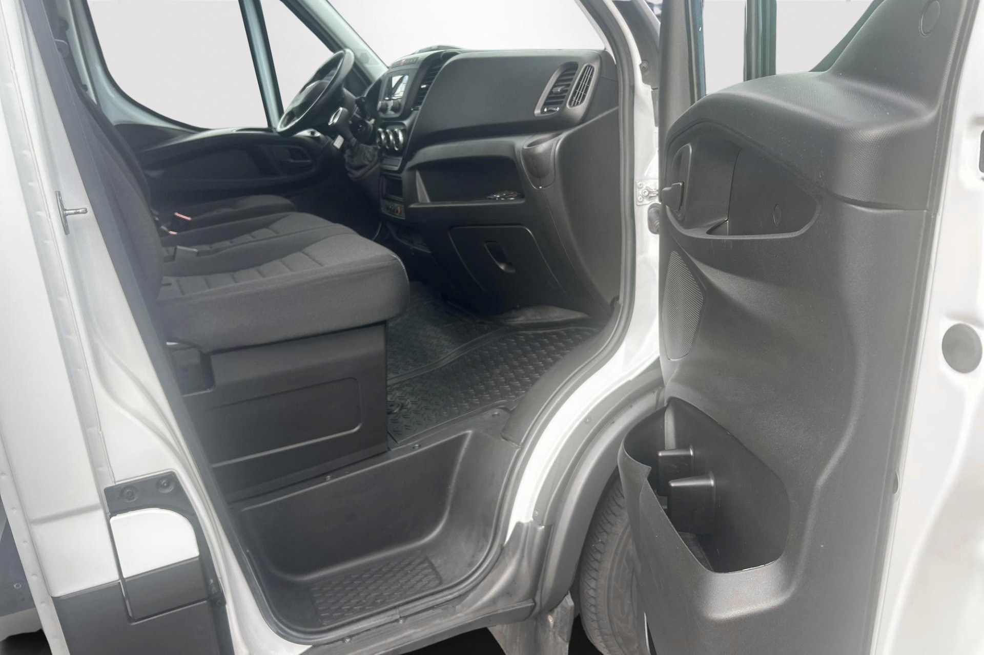 Iveco Daily 2022, kuva 7/9