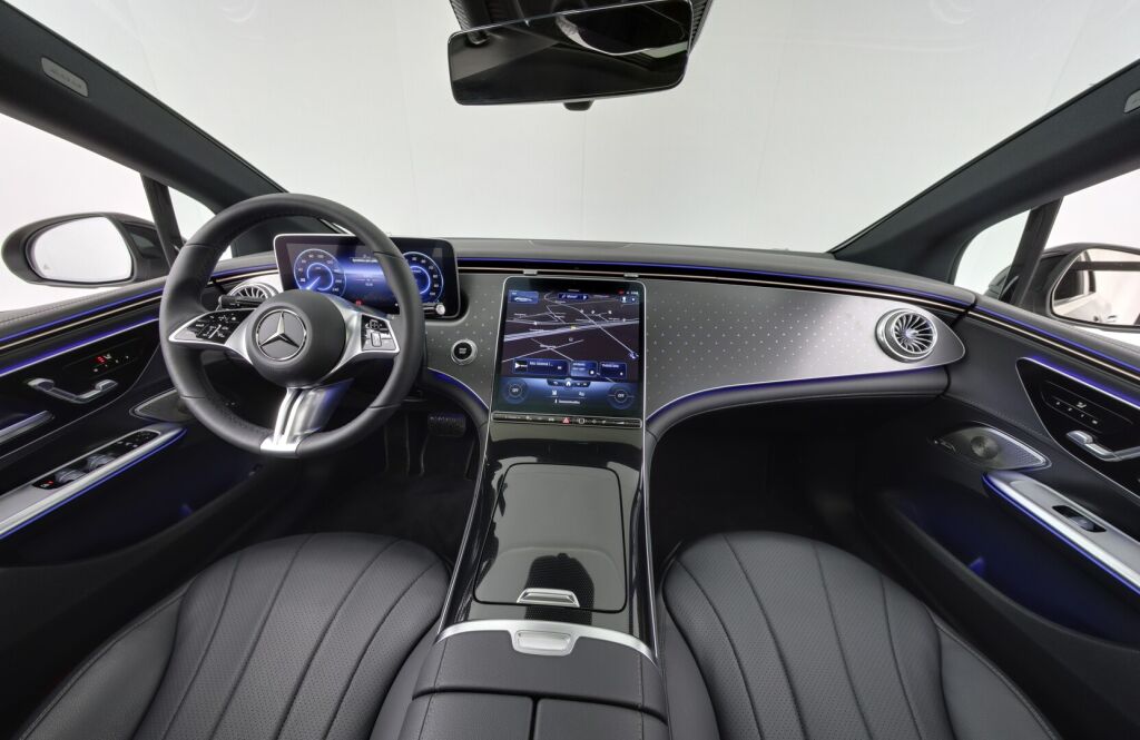 Mercedes-Benz EQE 2022 350 AMG + Advanced Plus, Panorama, Burmester, Digital Light
