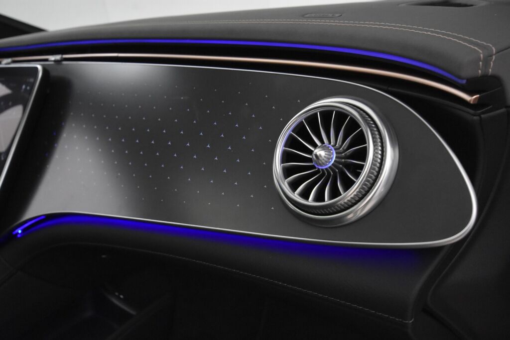 Mercedes-Benz EQE 2022 350 AMG + Advanced Plus, Panorama, Burmester, Digital Light
