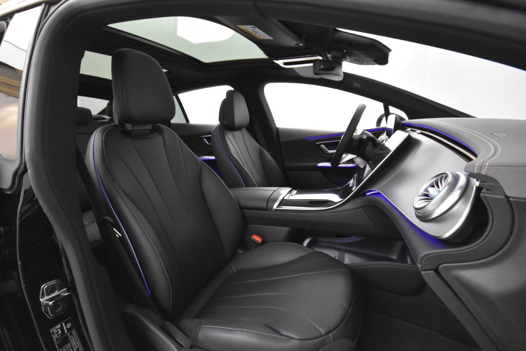 Mercedes-Benz EQE 2022 350 AMG + Advanced Plus, Panorama, Burmester, Digital Light