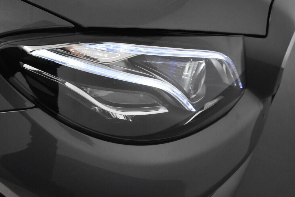 Mercedes-Benz E 2020 300 de T A Business Avantgarde + Panorama, Ajoavustimet, Muistipaketti, Burmester, Keyless Go
