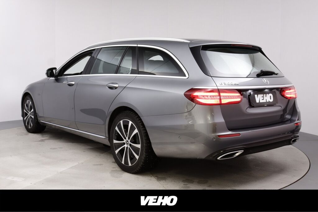 Mercedes-Benz E 2020 300 de T A Business Avantgarde + Panorama, Ajoavustimet, Muistipaketti, Burmester, Keyless Go