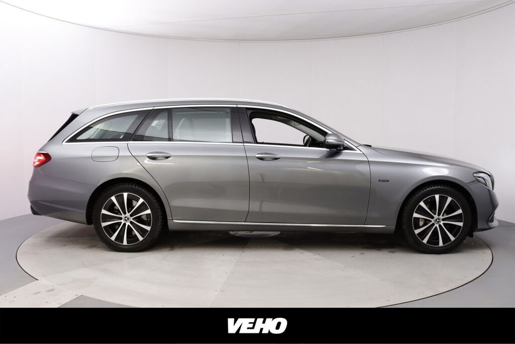 Mercedes-Benz E 2020 300 de T A Business Avantgarde + Panorama, Ajoavustimet, Muistipaketti, Burmester, Keyless Go