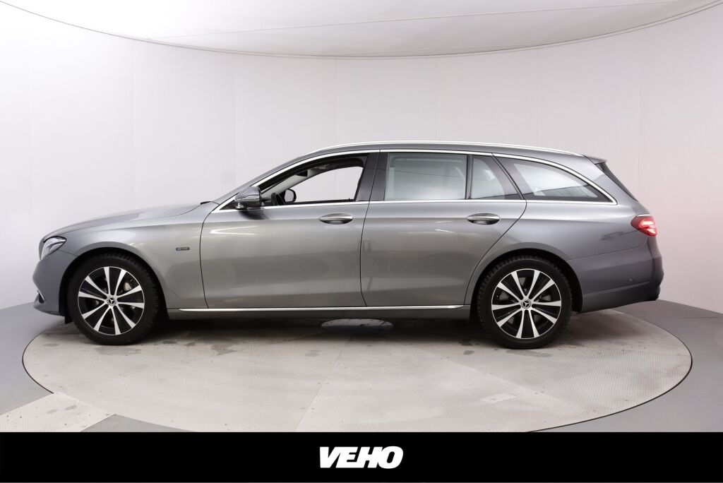 Mercedes-Benz E 2020 300 de T A Business Avantgarde + Panorama, Ajoavustimet, Muistipaketti, Burmester, Keyless Go