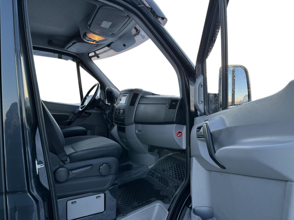 Mercedes-Benz SPRINTER 2012 319CDI 4x4 Keskipitkä A2 Automaatti 1+4hlö K-A