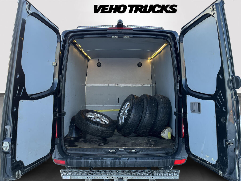 Mercedes-Benz SPRINTER 2012 319CDI 4x4 Keskipitkä A2 Automaatti 1+4hlö K-A