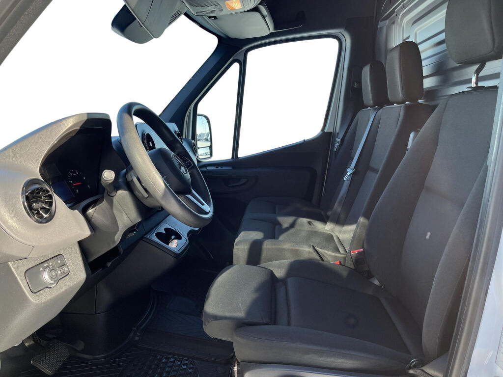 Mercedes-Benz SPRINTER 2019 419CDI RWD extrap. A4 A 3,0 V6 moottori
