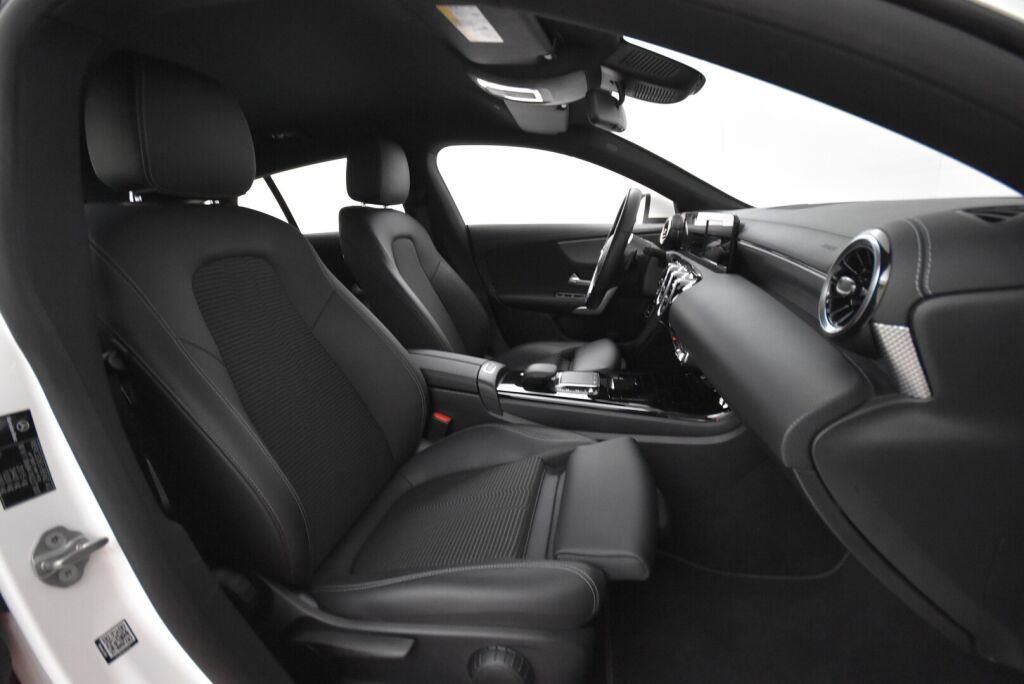 Mercedes-Benz CLA 2021 180 A Shooting Brake Business Progressive **Distonic, navi**