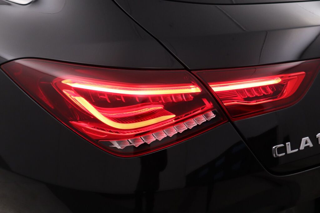 Mercedes-Benz CLA 2021 180 A Shooting Brake Business Progressive / Distronic / Navi / ** 2 vuoden takuu **