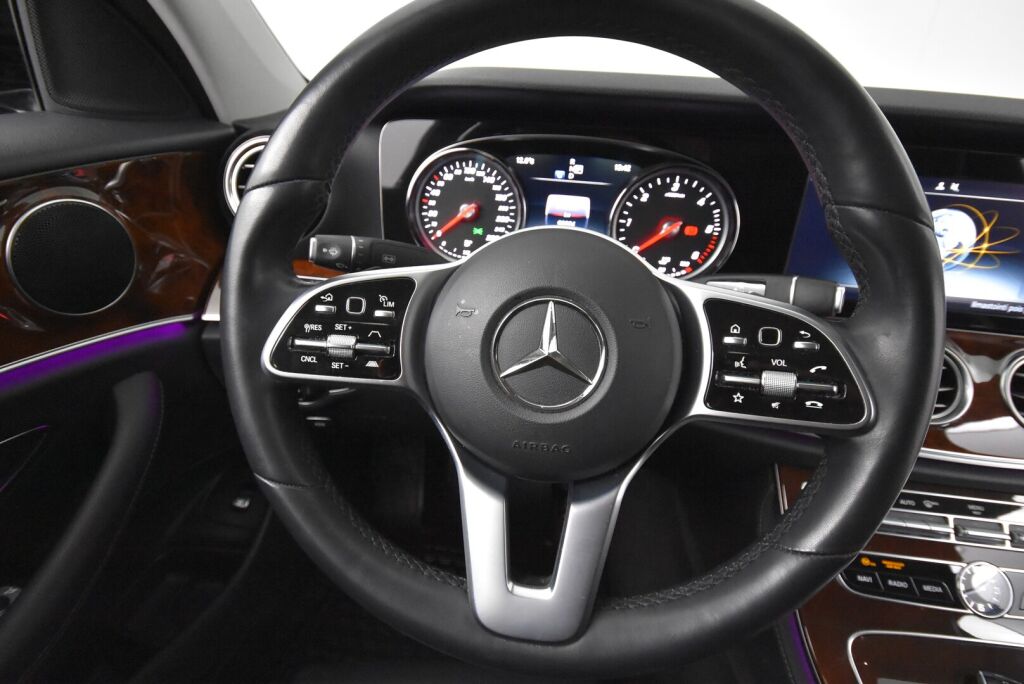Mercedes-Benz E 2019 400 d 4Matic A Premium Business / Distronic / Webasto / Navi / ** 2 vuoden takuu **