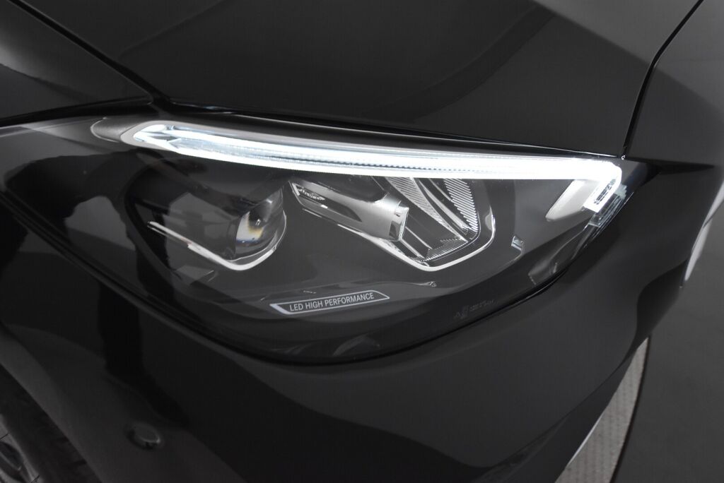 Mercedes-Benz C 2022 180 A Business + Burmester, Advanced plus, Ruskea Articoverhoilu