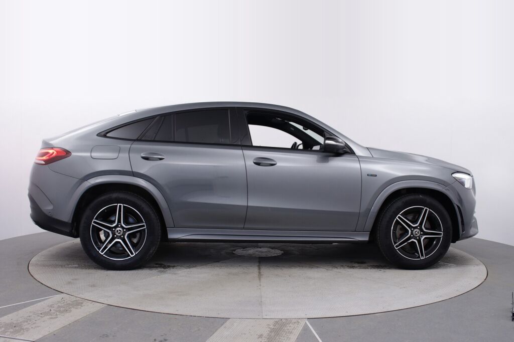 Mercedes-Benz GLE 2021 350 de 4Matic Coupé AMG Line / Night / Navi / Panoraama / Multibeam / ** 2 vuoden takuu **