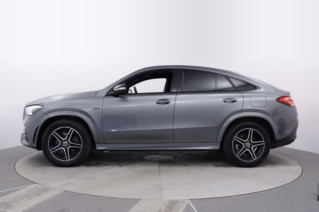 Mercedes-Benz GLE 2021 350 de 4Matic Coupé AMG Line / Night / Navi / Panoraama / Multibeam / ** 2 vuoden takuu **
