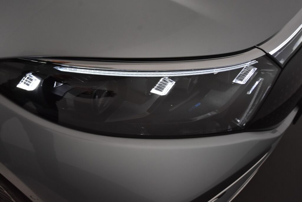 Mercedes-Benz EQS 2021 580 4Matic **Huippu varusteet !**