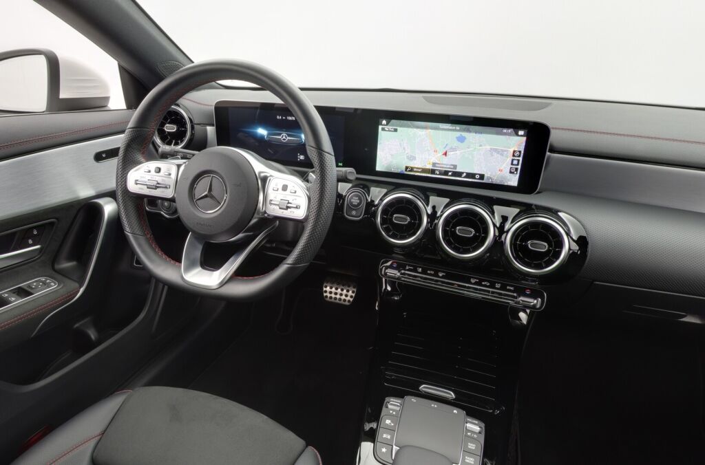 Mercedes-Benz CLA 2020 200 d 4Matic A Shooting Brake Business AMG + Advantage, Isot Digimittarit