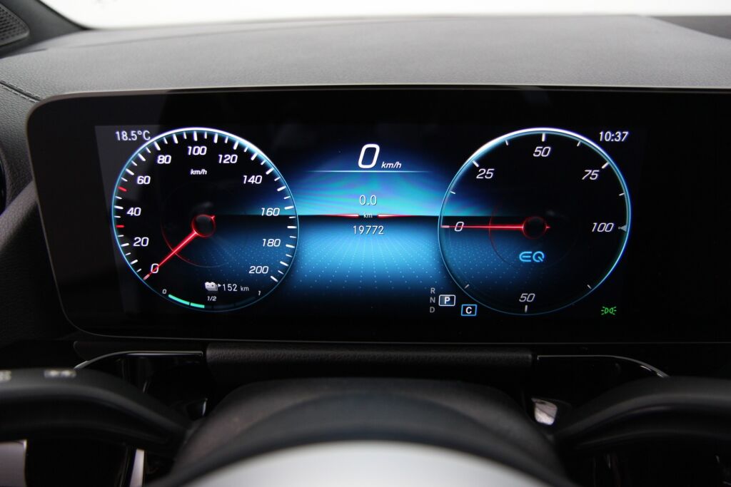 Mercedes-Benz EQA 2021 250 Electric Art + Distronic, Koukku, Navi