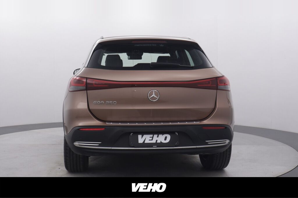 Mercedes-Benz EQA 2021 250 Electric Art + Distronic, Koukku, Navi