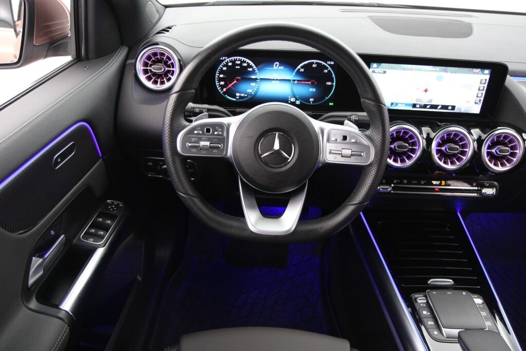 Mercedes-Benz EQA 2021 250 Electric Art + Distronic, Koukku, Navi