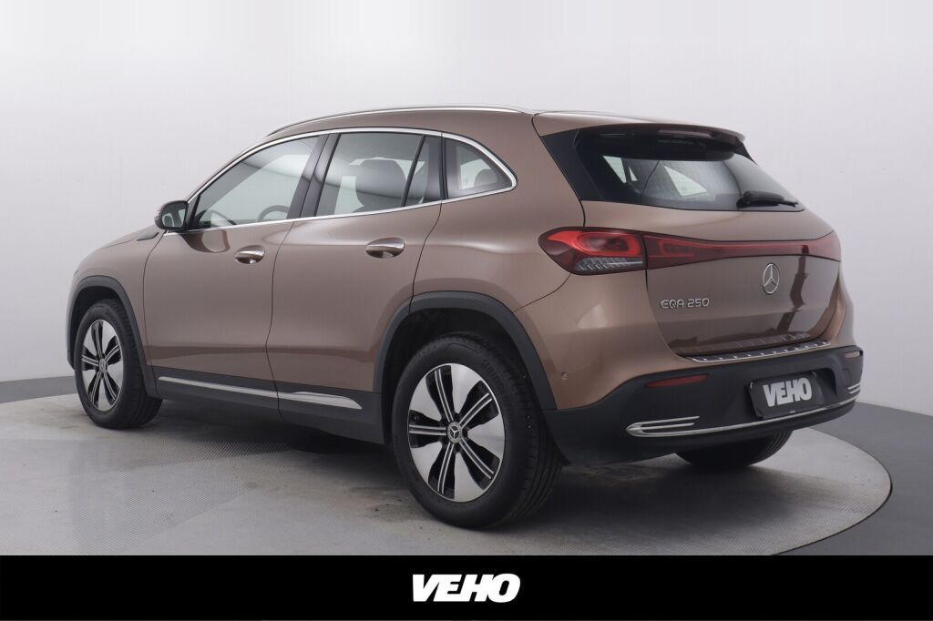 Mercedes-Benz EQA 2021 250 Electric Art + Distronic, Koukku, Navi