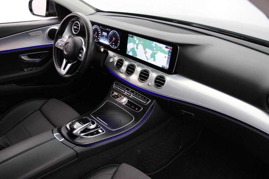 Mercedes-Benz E 2019 300 e A eQ Power Business Avantgarde Edition +Multibeam, Navi
