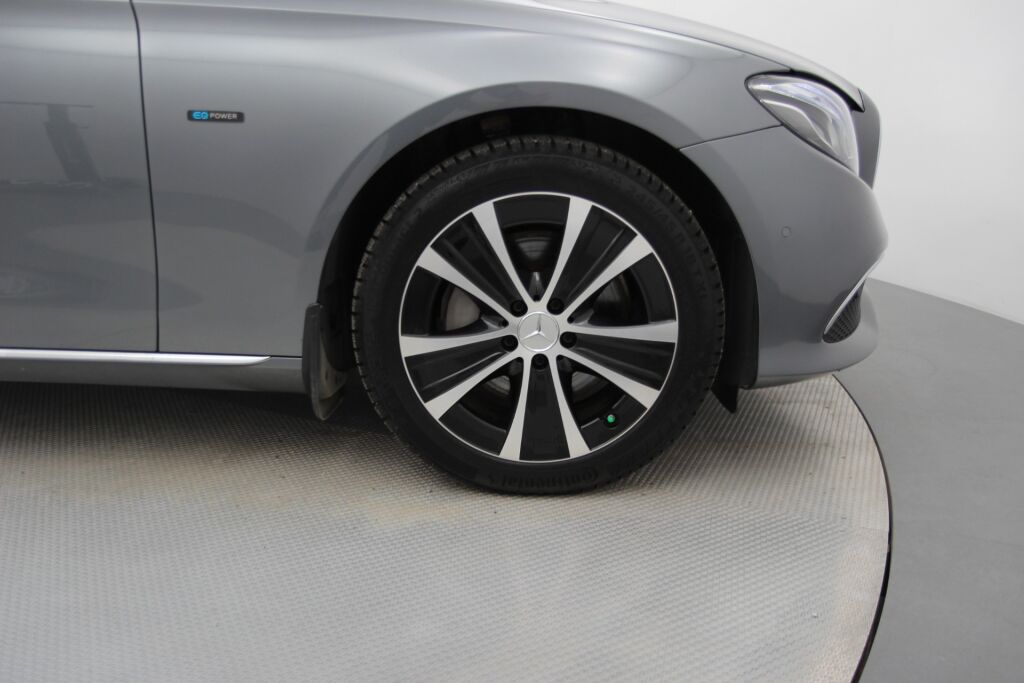Mercedes-Benz E 2019 300 e A eQ Power Business Avantgarde Edition +Multibeam, Navi