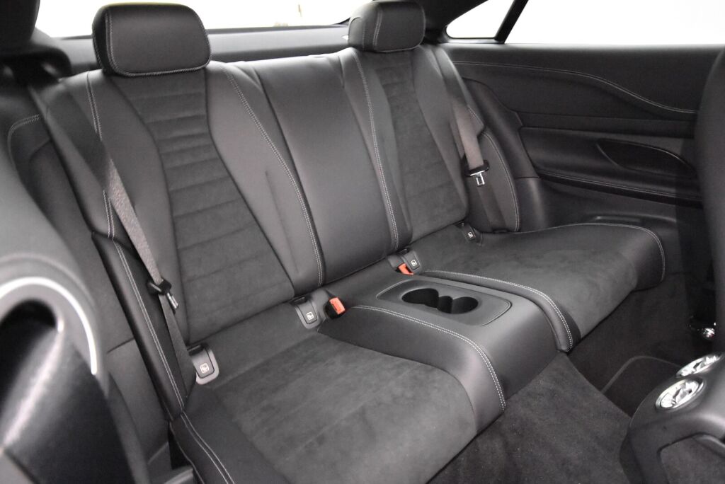 Mercedes-Benz E 2023 220 d 4Matic A Coupé ** Uusi auto nopeaan toimitukseen **