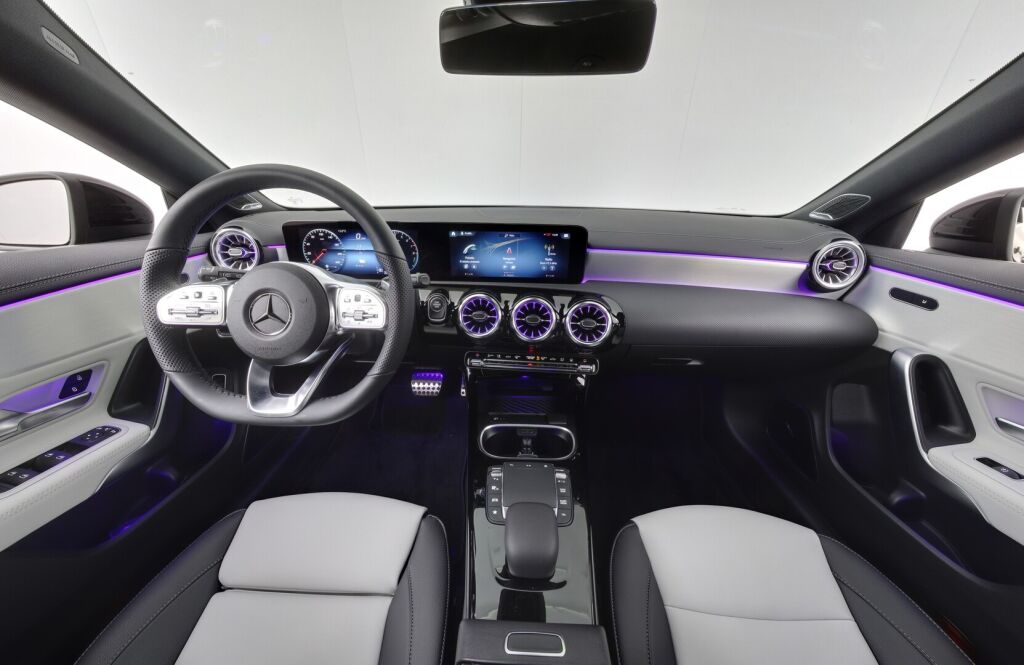 Mercedes-Benz CLA 2022 250 e A Shooting Brake Business AMG Edition **Burmester, 19-Tuuman vanteet, Premium paketti**