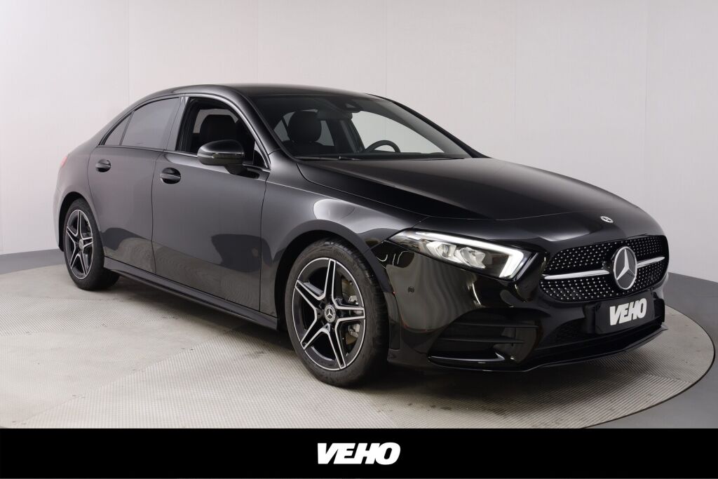 Mercedes-Benz A 2023 180 A sedan AMG Line ** Uusi auto nopeaan toimitukseen **