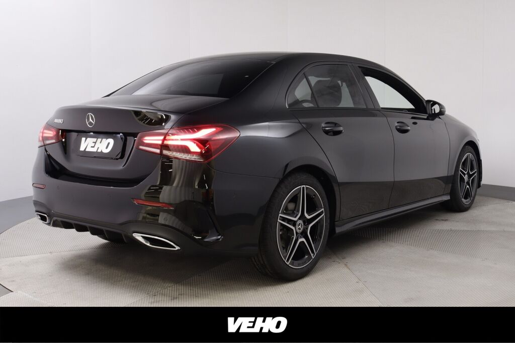 Mercedes-Benz A 2023 180 A sedan AMG Line ** Uusi auto nopeaan toimitukseen **
