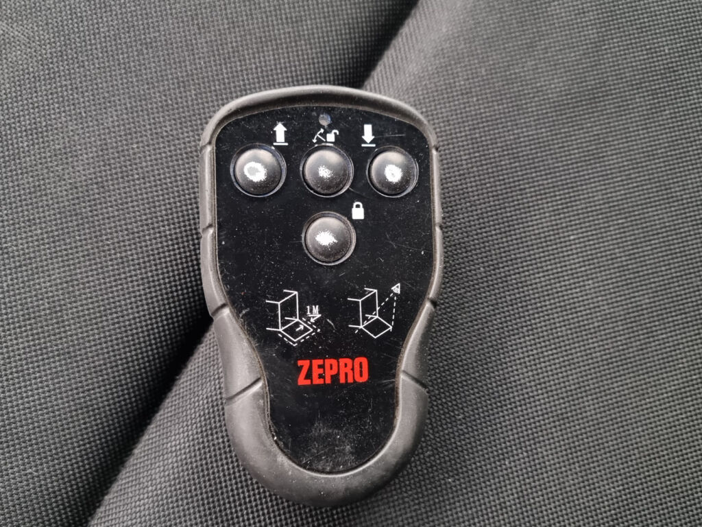 Mercedes-Benz SPRINTER 2018 516CDI RWD-5,0/37K keskipitkä A2 A