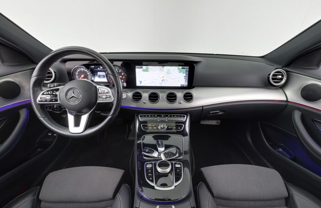 Mercedes-Benz E 2018 200 A Business Avantgarde ** Lisälämmitin, Multibeam, 360 kamera**