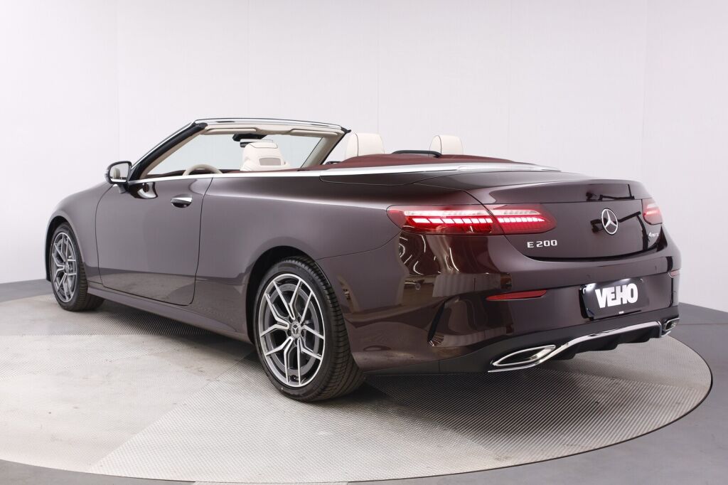 Mercedes-Benz E 2021 200 4Matic A Cabriolet