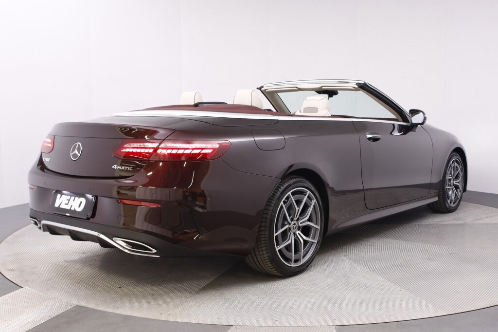 Mercedes-Benz E 2021 200 4Matic A Cabriolet