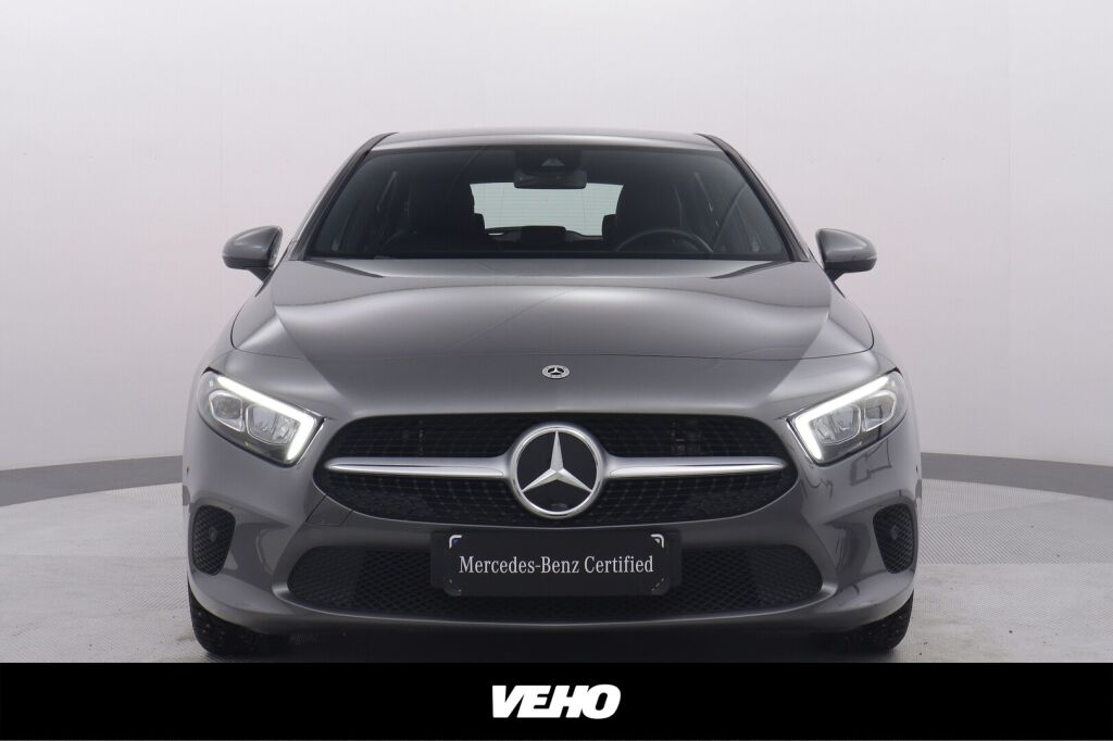 Mercedes-Benz A 2021 250 e A EQ Power Business Style +Distronic, Navi