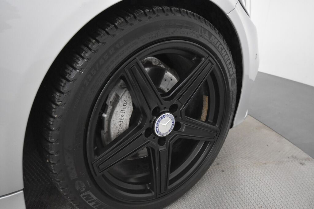 Mercedes-Benz C 2017 200 4MATIC Edition AMG