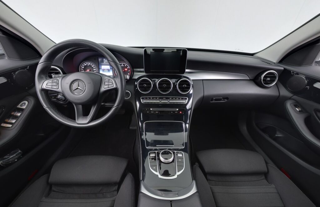 Mercedes-Benz C 2017 200 4MATIC Edition AMG