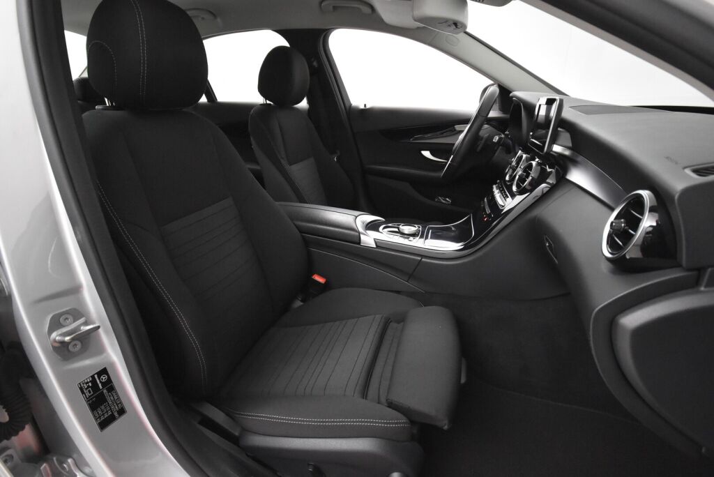 Mercedes-Benz C 2017 200 4MATIC Edition AMG