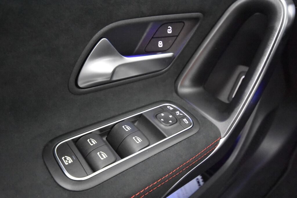 Mercedes-Benz CLA 2022 250 e A Coupe Business AMG Edition **Distronic, Multibeam, Advanced sound, Premium paketti**