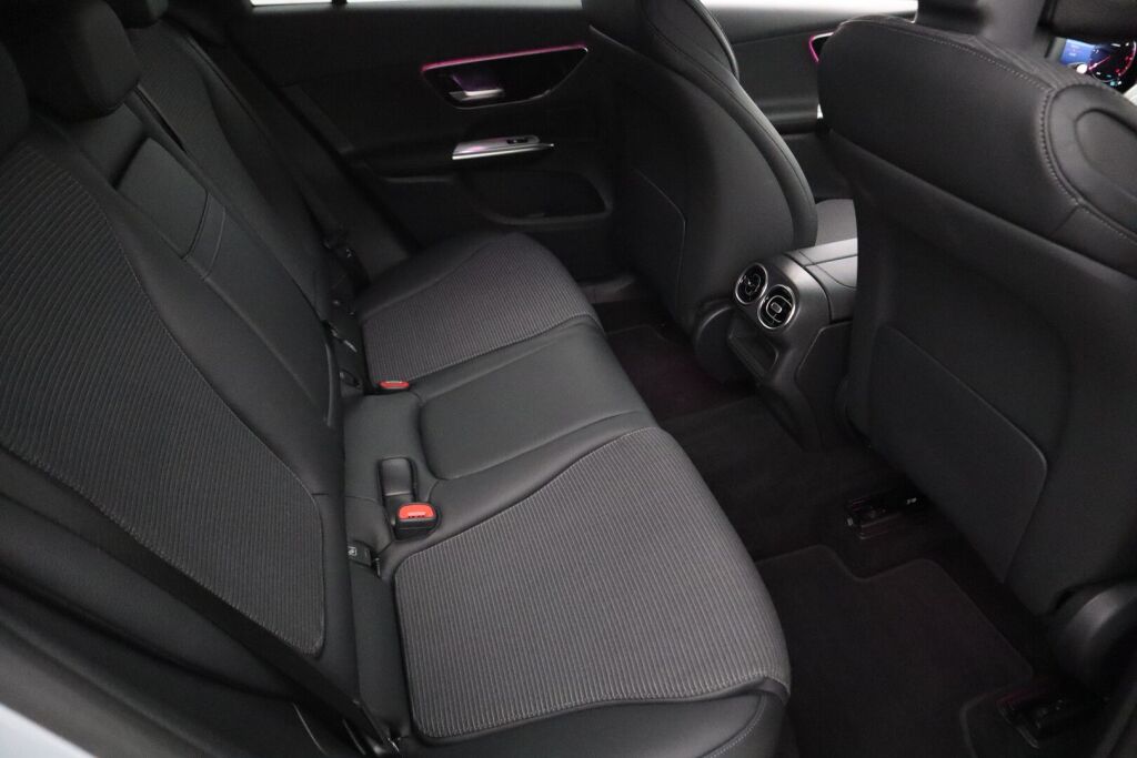 Mercedes-Benz GLC 2022 220 d 4Matic A Avantgarde / Digital Light / Koukku / Distronic / Muistipaketti / ** 2 vuoden takuu *