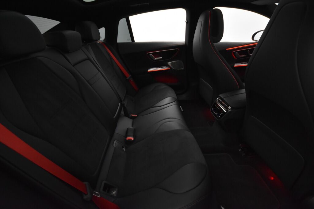 Mercedes-Benz EQE 2022 Mercedes-AMG 43 4Matic Night + PremiumPlus