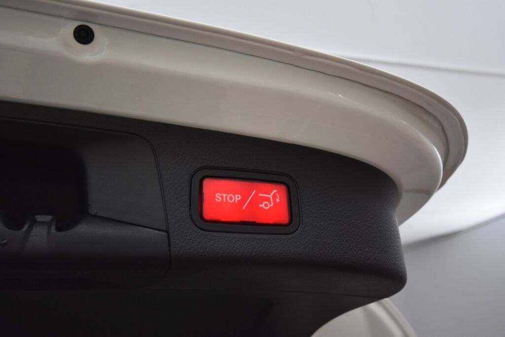 Mercedes-Benz EQA 2022 250 Business AMG Night + Vetokoukku, Blind Spot