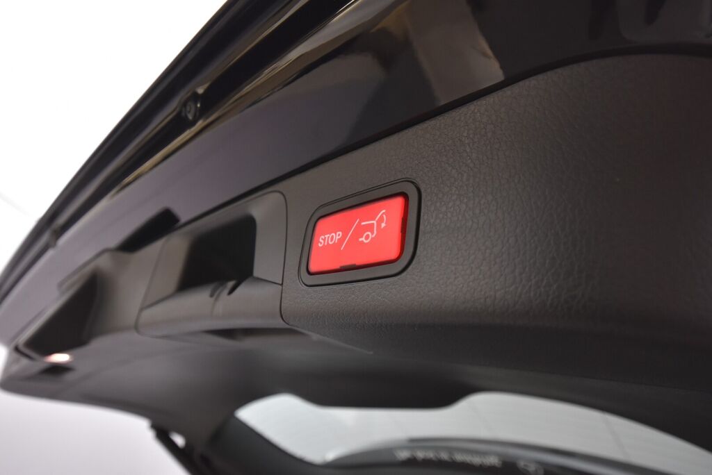Mercedes-Benz GLB 2021 180 d A Business +Distronic, Älypuhelimen integrointi