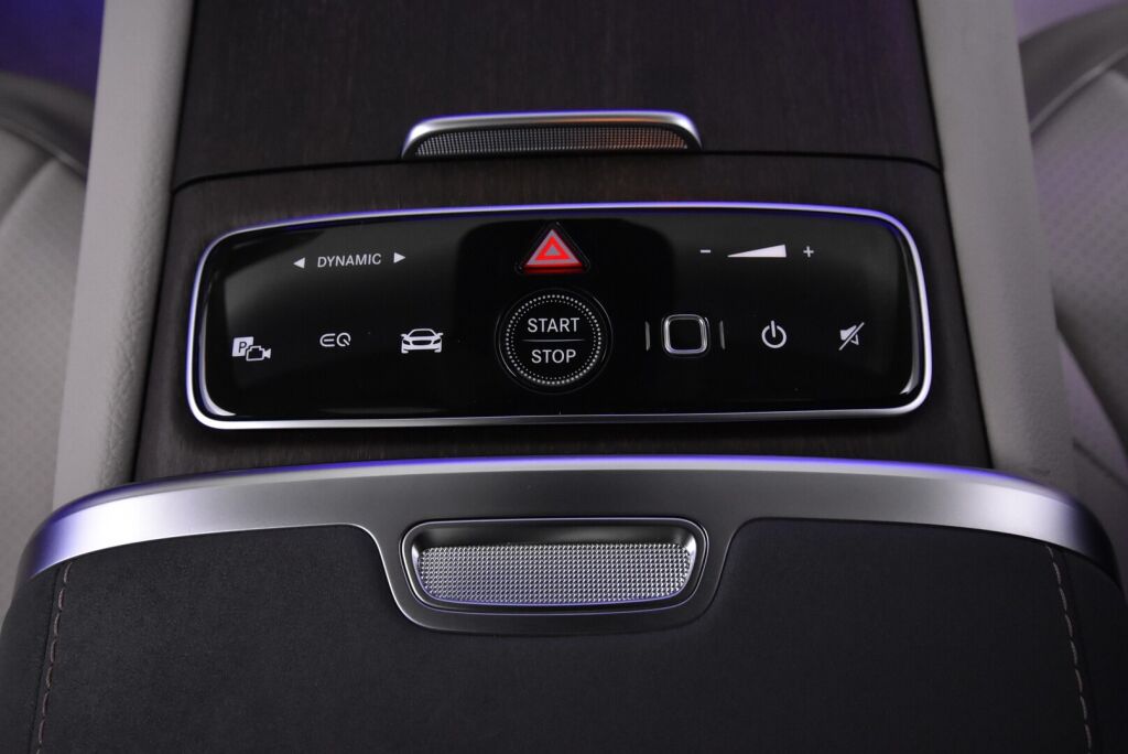 Mercedes-Benz EQS 2021 450+ **HYPERSCREEN, Panoraama, Burmester, Muistipenkit, Ajoavustimet, Digital Lights**