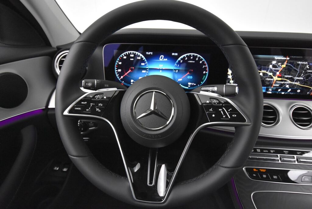 Mercedes-Benz E 2022 300 e 4Matic A Edition **Ajoavustimet, vetokoukku**