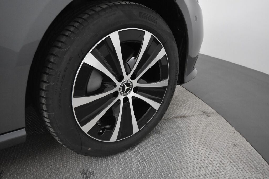 Mercedes-Benz E 2022 300 e 4Matic A Edition **Ajoavustimet, vetokoukku**