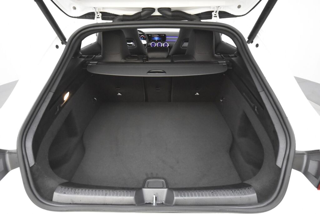 Mercedes-Benz CLA 2022 250 e A Shooting Brake Business AMG Edition **Panoraama, muistipenkit, Burmester, Multibeam **