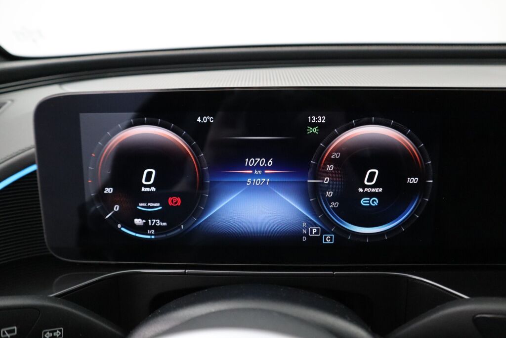 Mercedes-Benz EQC 2021 400 4Matic Edition AMG / KeylessGo / Multibeam / Vetokoukku / Lasikattoluukku / Distronic /